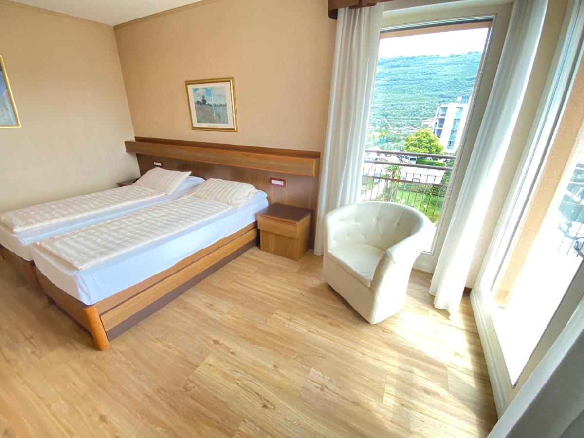 Sunlake Hotel Riva del Garda Kültér fotó