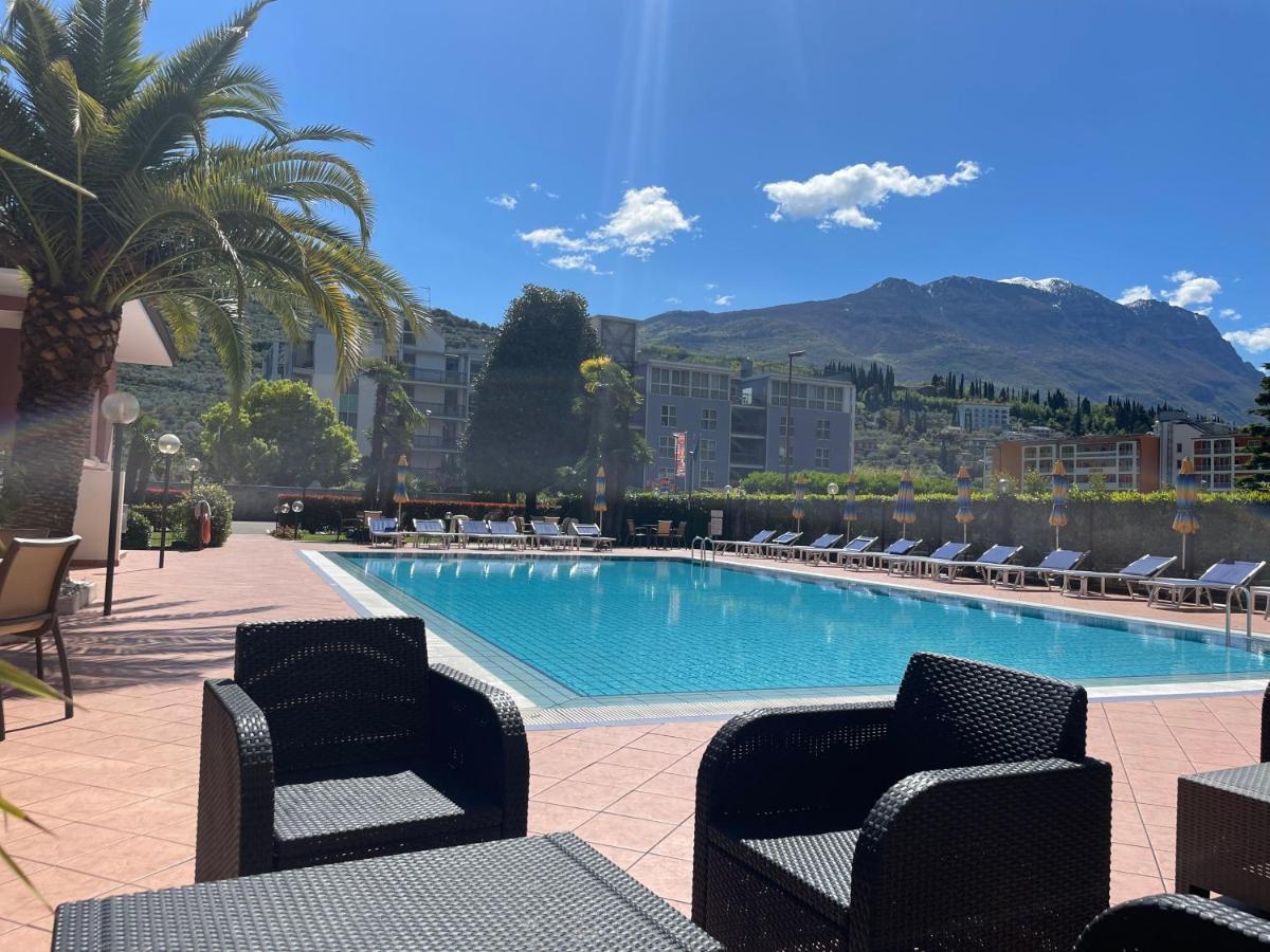 Sunlake Hotel Riva del Garda Kültér fotó