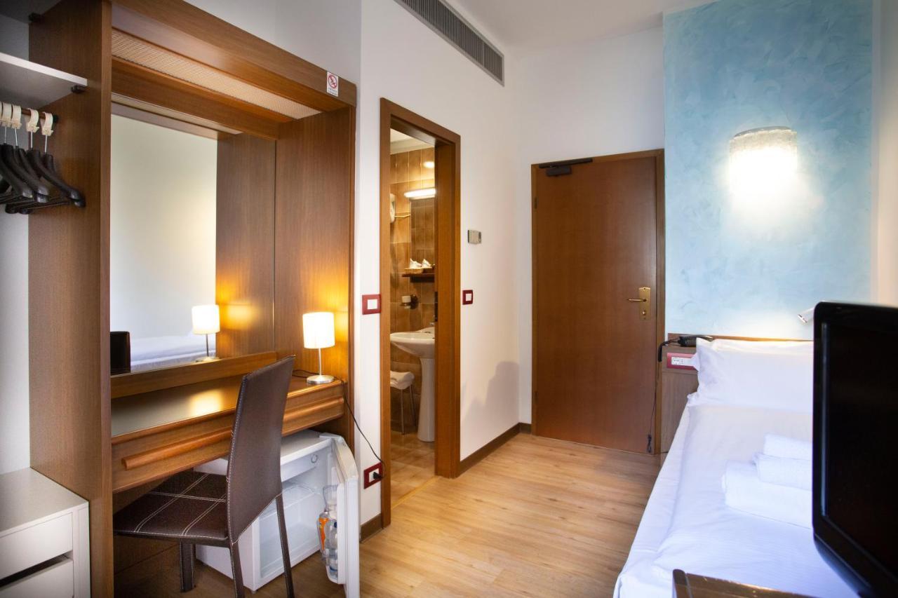 Sunlake Hotel Riva del Garda Kültér fotó