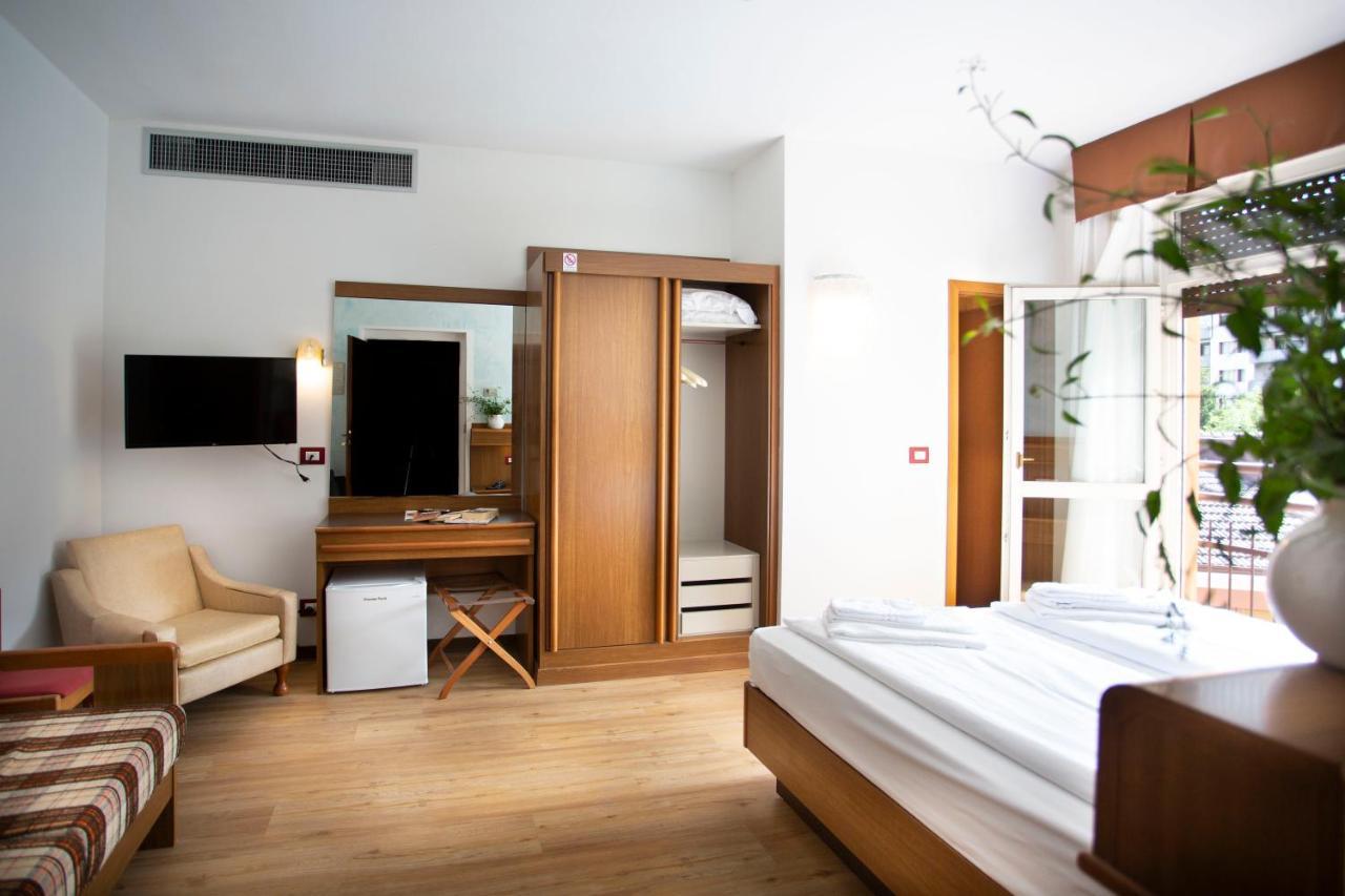 Sunlake Hotel Riva del Garda Kültér fotó
