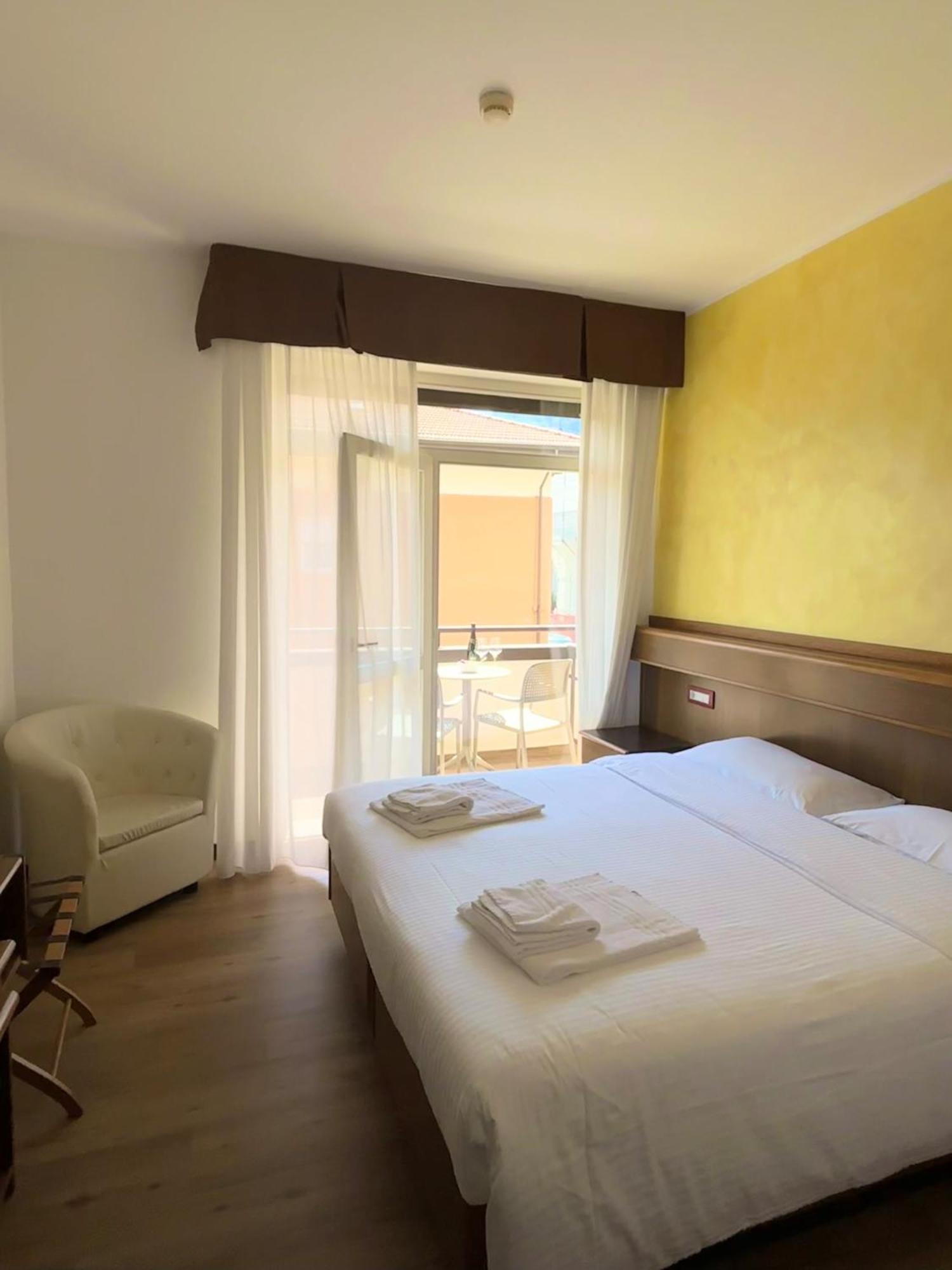 Sunlake Hotel Riva del Garda Kültér fotó