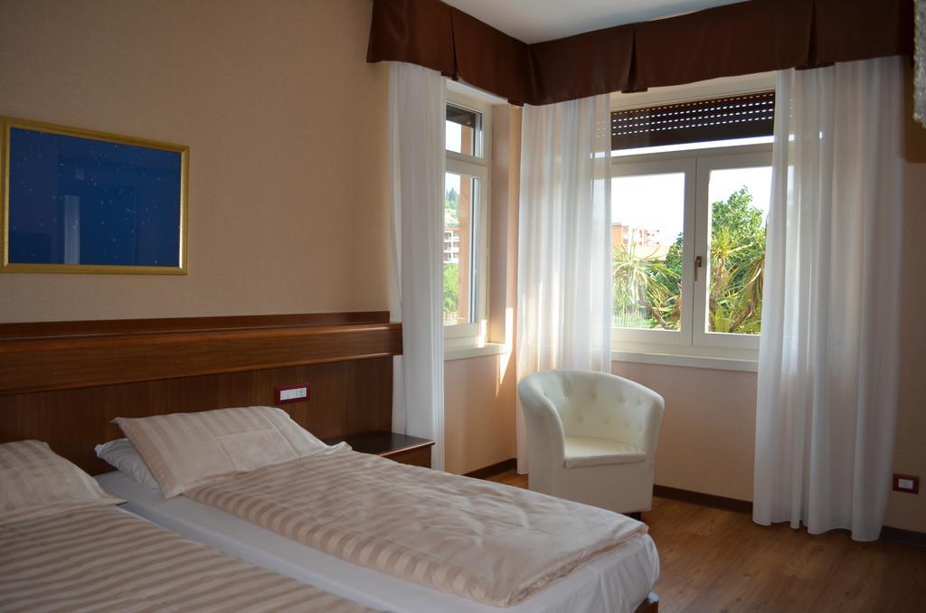 Sunlake Hotel Riva del Garda Kültér fotó
